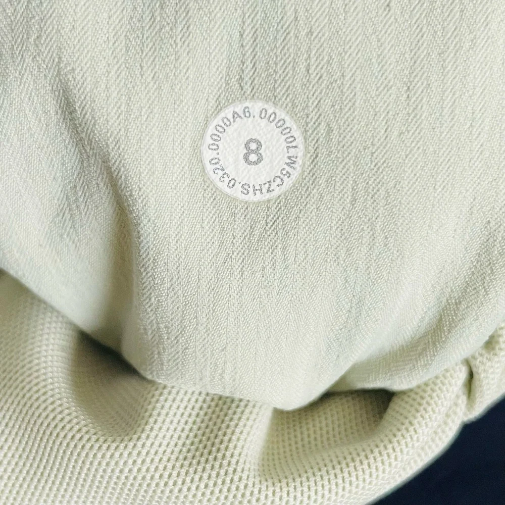 Lululemon SIZE 8 Dance Studio MR midrise 28” pants in light green